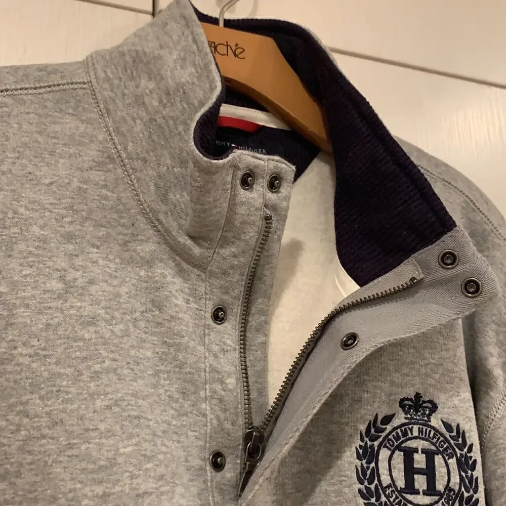 Men’s  Sweater - Picture 10 of 14